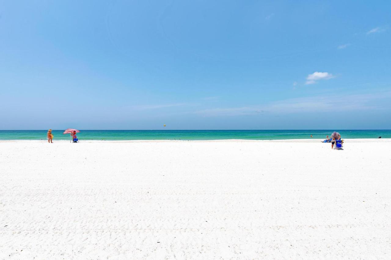 Anna Maria Island Runaway Tropical Dream-One Minute Walk To The Beach-Heated Pool เบรเดนทันบีช ภายนอก รูปภาพ